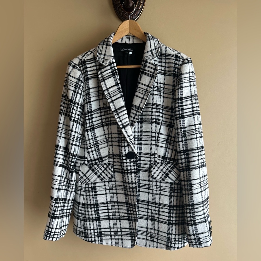 Charlie B. plaid blazer / new - Picture 2 of 15